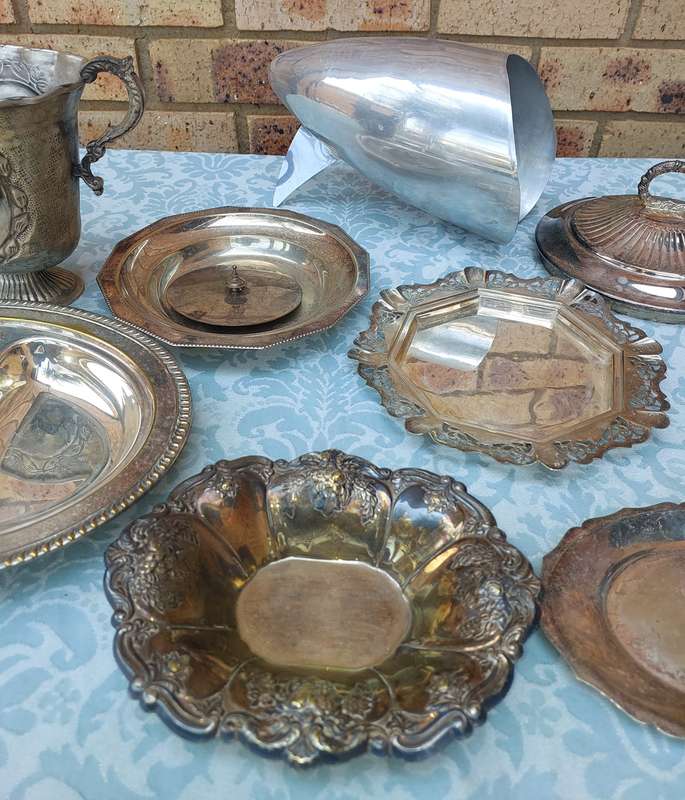 A VINTAGE AND ANTIQUE JOBLOT KITCHENALIA