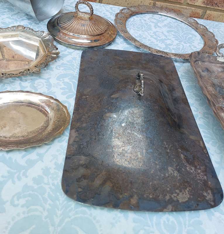 A VINTAGE AND ANTIQUE JOBLOT KITCHENALIA