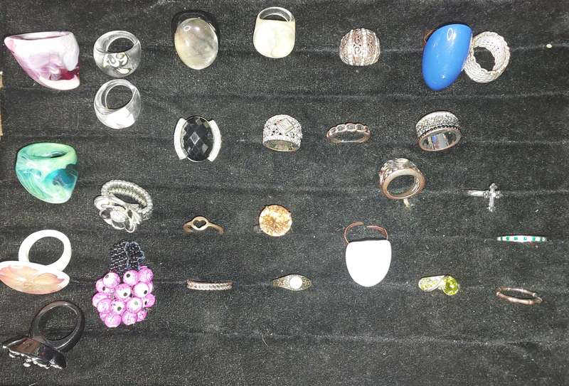 A BULK JOBLOT COLLECTION DRESS RINGS