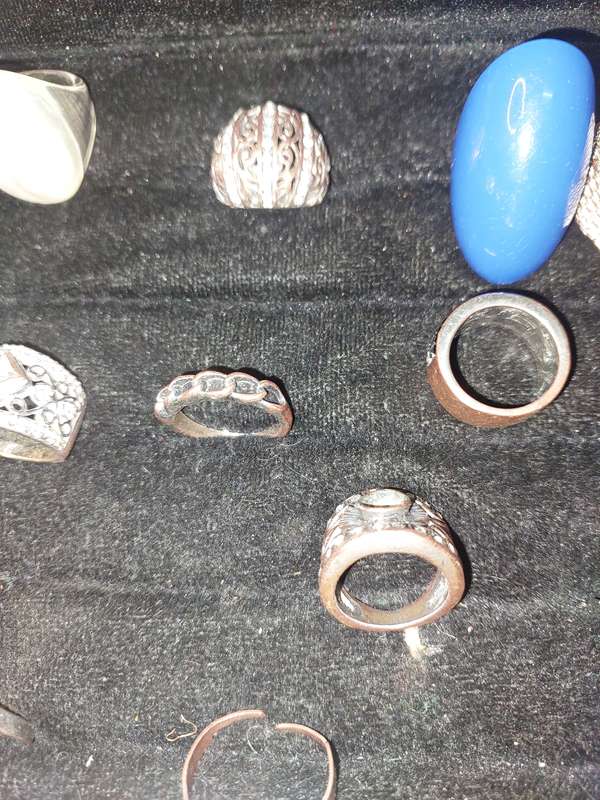 A BULK JOBLOT COLLECTION DRESS RINGS