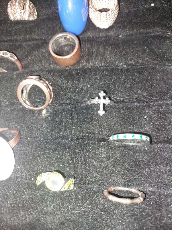 A BULK JOBLOT COLLECTION DRESS RINGS