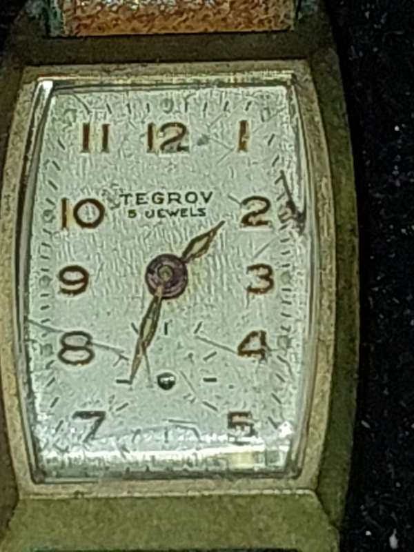 A VINTAGE TEGROV LADIES WATCH