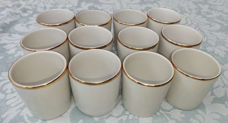 A SET OIF 12 FEDRING PORCELLANA SAUCE CUPS