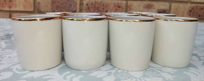 A SET OIF 12 FEDRING PORCELLANA SAUCE CUPS