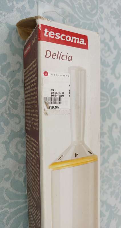 A TESCOMA DILICIA ROLLING PIN