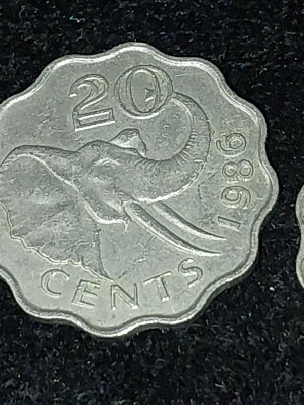 A COLLECTION OF 3 VINTAGE SWAZILAND COINS