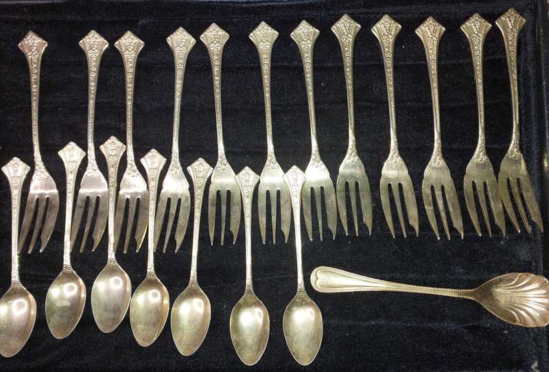 A COLLECTION OF 20 DESERT FORKS AND SPOONS