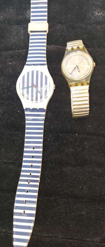 TWO VINTAGE SWATCH WATCHES
