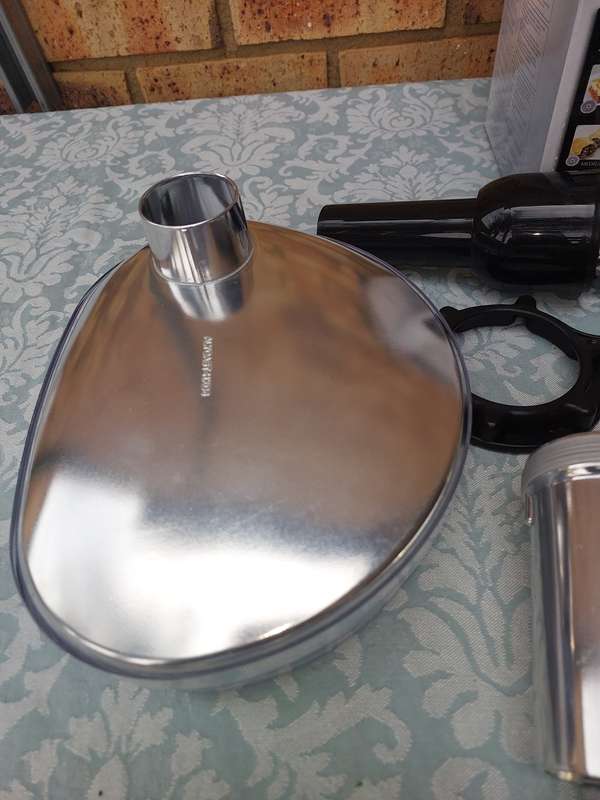 A VIRTUALLY BRAND NEW KENWOOD CHEF MAJOR MULTI FOOD GRINDER AT950A