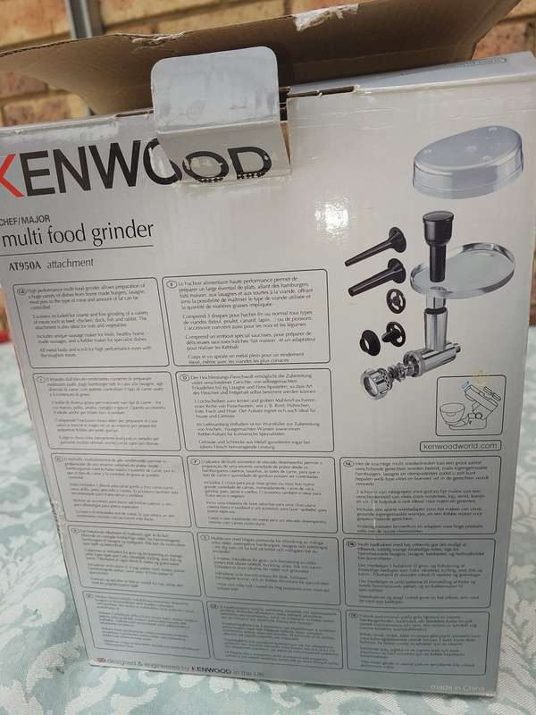 A VIRTUALLY BRAND NEW KENWOOD CHEF MAJOR MULTI FOOD GRINDER AT950A