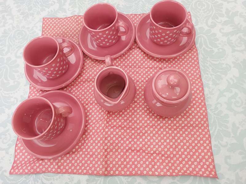 AN 11 PIECE PINK COFFEE CUP AND SAUCER  SET MADE IN DENMARK