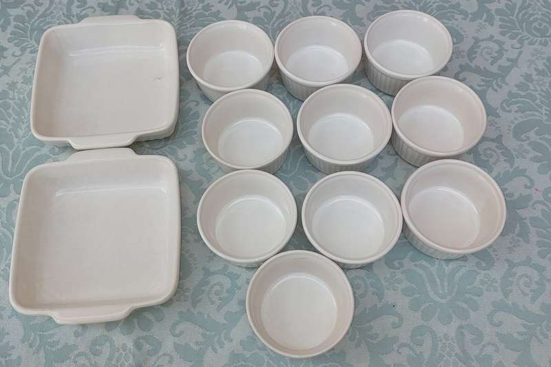 A COLLECTION OF 10 REMICANS AND TWO PIE OVEN PROOF DISHES