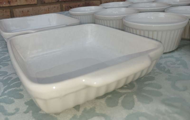 A COLLECTION OF 10 REMICANS AND TWO PIE OVEN PROOF DISHES