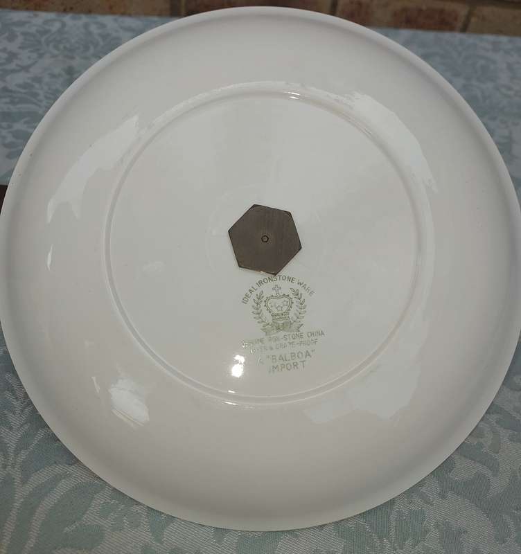 A VINTAGE GENUINE IRONSTONE WARE MADE IN CHINA FRUIT STAND