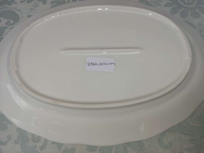 TWO D'ZINER HOME WHITE PORCELAIN PLATTERS