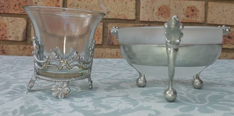 TWO CAROL BOYES STYLE SERVING UTENSILS