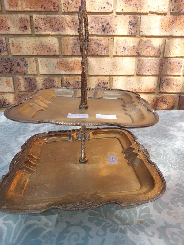 A VINTAGE TWO TIER SILVER PLATED DESERT STAND