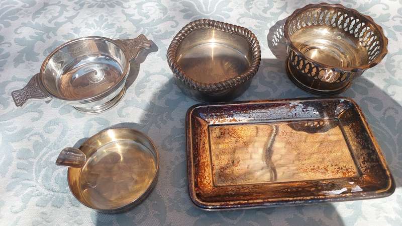 A COLLECTION JOBLOT SILVER PLATED UTENSILS