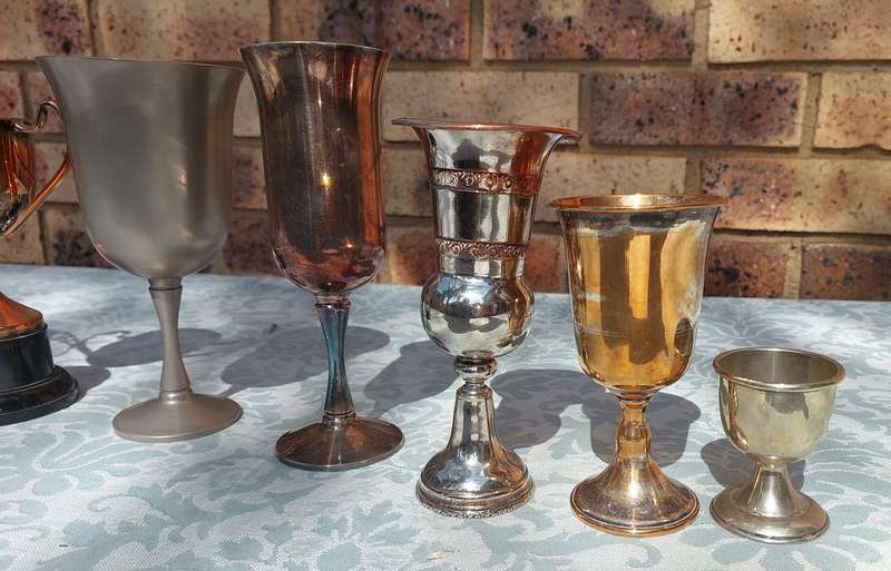A VINTAGE COLLECTION FLUTES AND A TROPHY