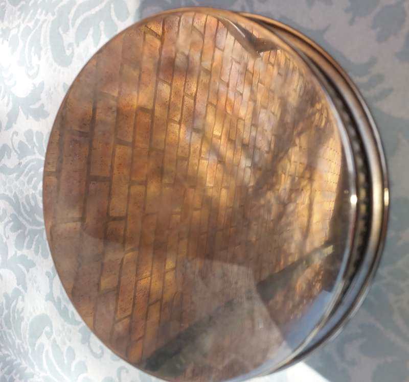 A VINTAGE PAIR OF GALLERY TRAYS