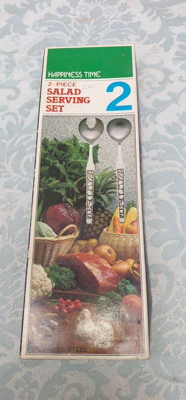 A VINTAGE HAPPINESS TIME SALAD SERVING SET