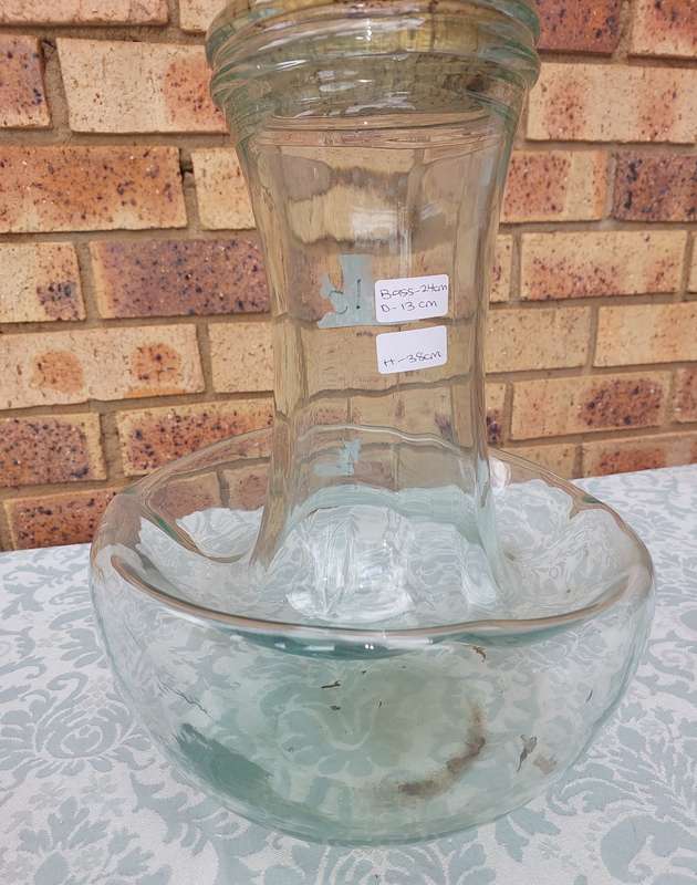 AN ART DECOR MUSHROOM SHAPED STORAGE JAR