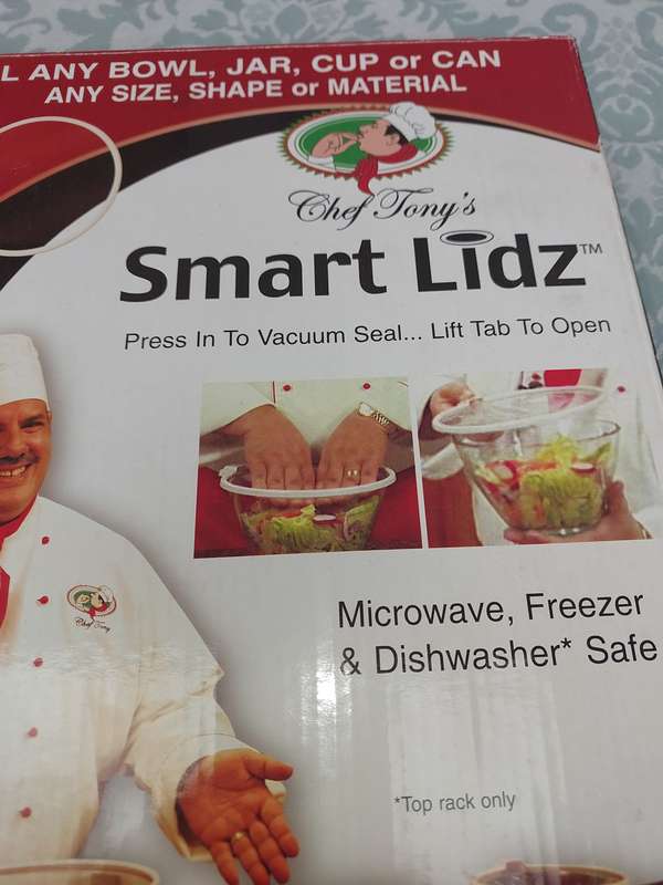 AN ORIGINAL SMART LIDZ