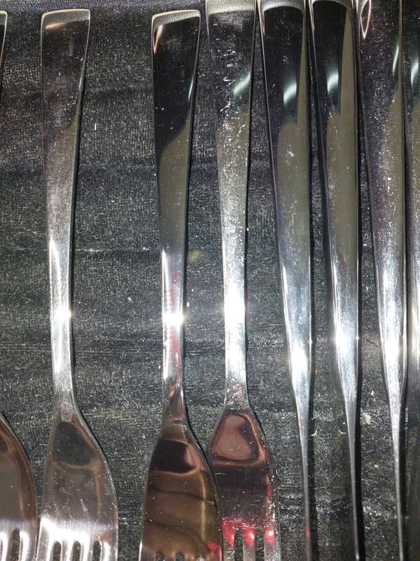 AN 18 PIECE @HOME STAINLESS STEEL CUTLERY SET SOLD AS IS