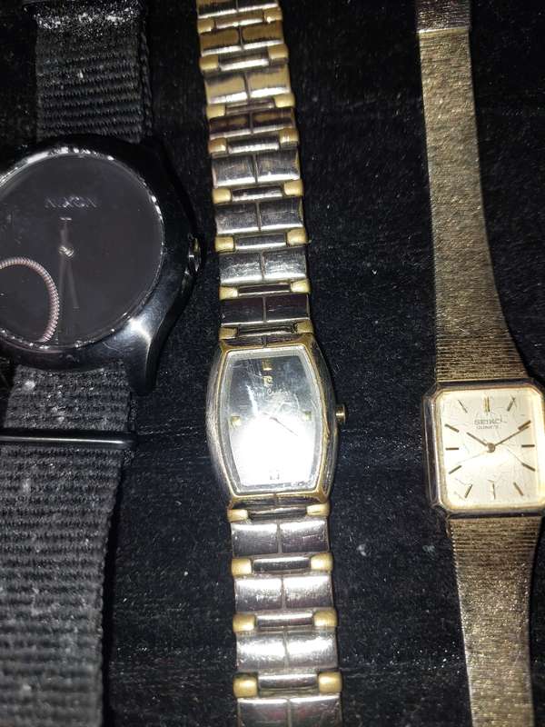 A VINTAGE COLLECTION QUALITY LADIES WATCHES SOLD AS IS NOT TESTED