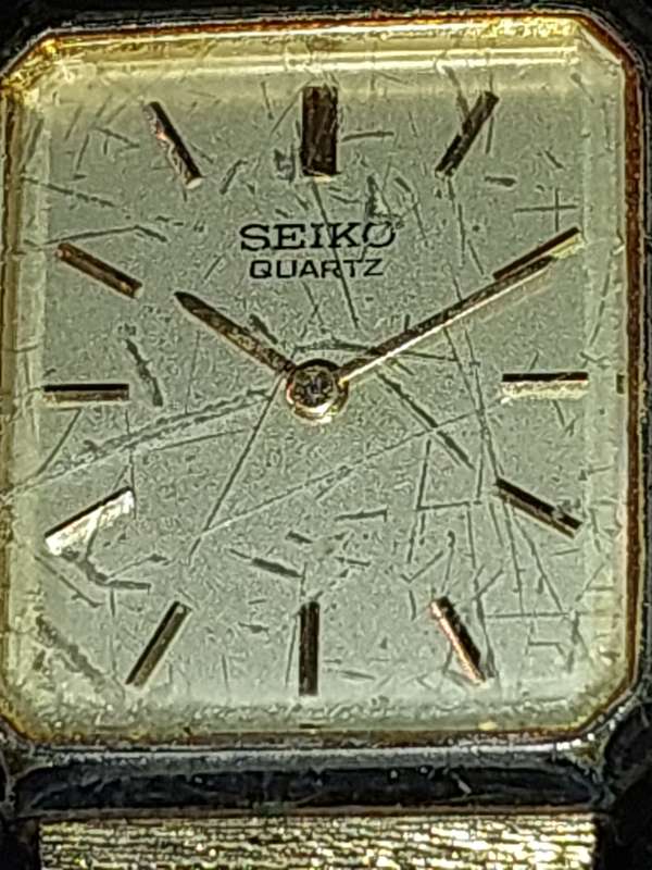 A VINTAGE COLLECTION QUALITY LADIES WATCHES SOLD AS IS NOT TESTED