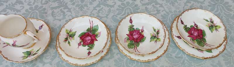 Vintage Roslyn Wheatcroft Roses Grand Gala Fine Bone China Milk jug Saucer