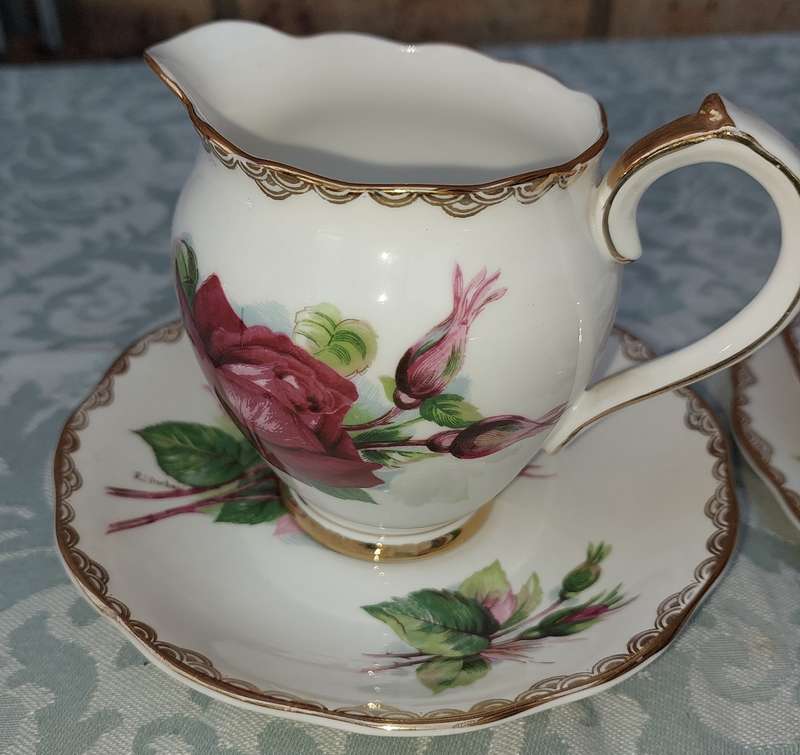 Vintage Roslyn Wheatcroft Roses Grand Gala Fine Bone China Milk jug Saucer