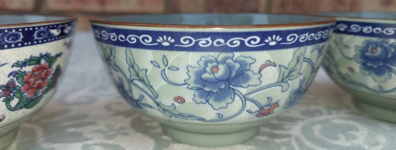 A COLLECTION OF 3 VINTAGE CHINESE EATING BOWLS