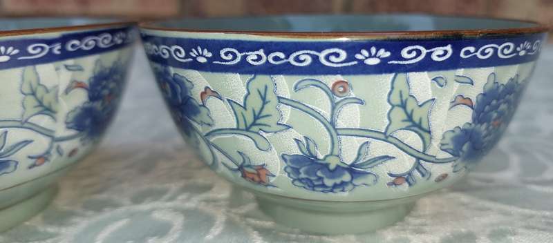 A COLLECTION OF 3 VINTAGE CHINESE EATING BOWLS