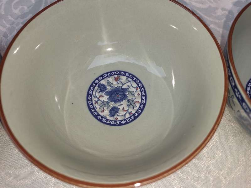 A COLLECTION OF 3 VINTAGE CHINESE EATING BOWLS