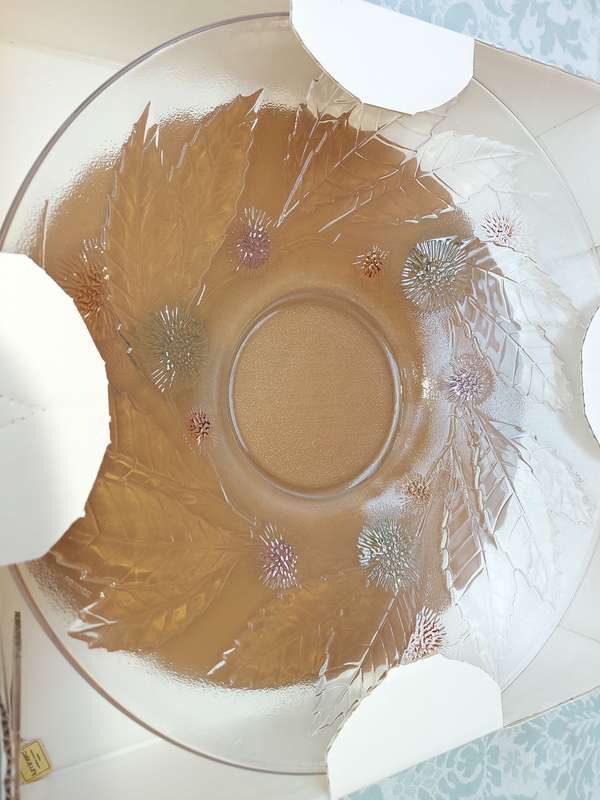 A LUMINARC CHATAIGNIER GLASS PLATTER SOLD AS IS