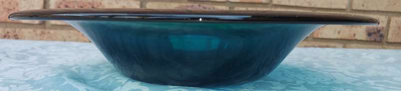 AN ART DECOR LARGE COBALT GREEN SERVING BOWL SOLD AS IS