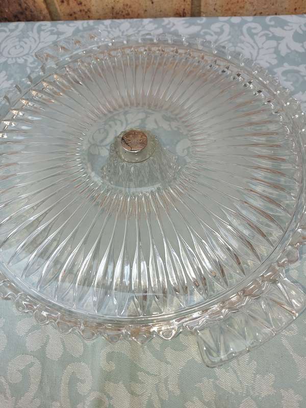 A CLASSIC COLLECTION OF GLASS SERVING PLATTERS SOLD AS IS