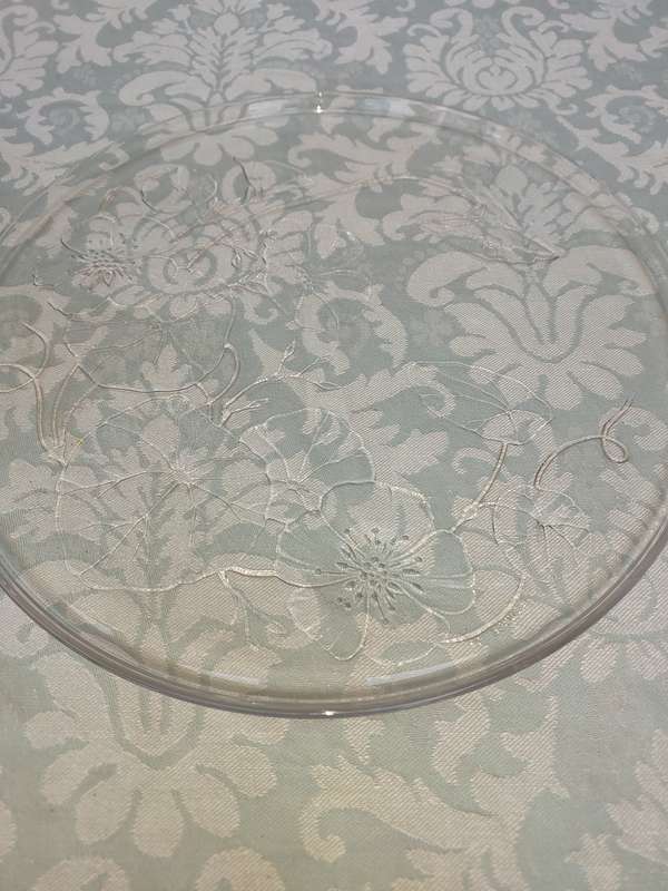 A CLASSIC COLLECTION OF GLASS SERVING PLATTERS SOLD AS IS