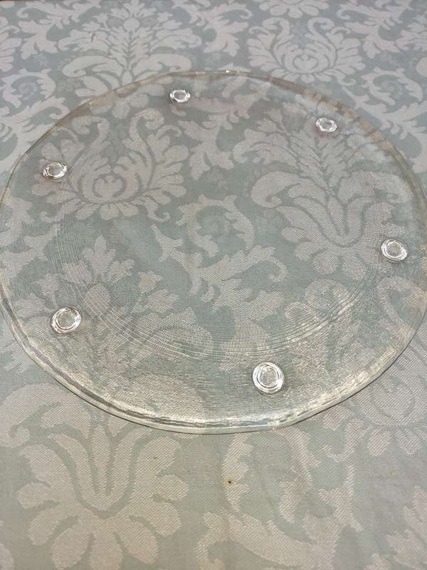 A CLASSIC COLLECTION OF GLASS SERVING PLATTERS SOLD AS IS