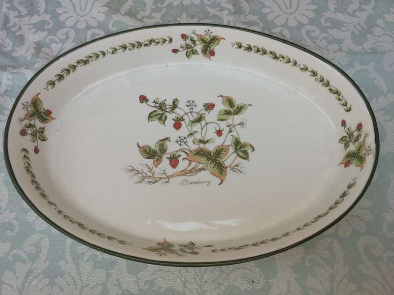 Vintage Herb Garden Oval Baker Ceramic sold as is