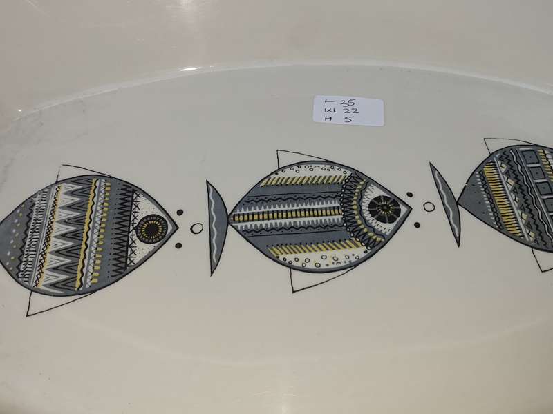 TWO VINTAGE VILEROY & BOCH CASSEROLES SOLD AS IS