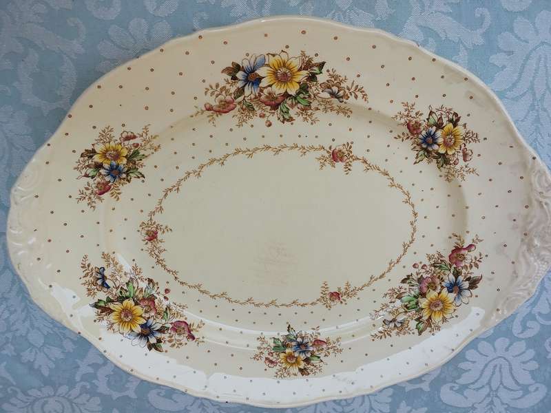 A Crown Ducal ROSALIE Florentine serving platter sold as is
