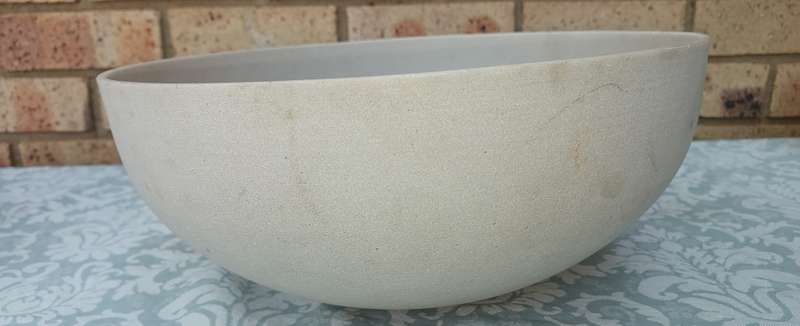 A CERAMIC POTTERY POTS POT PLANT BOWL SOLD AS IS