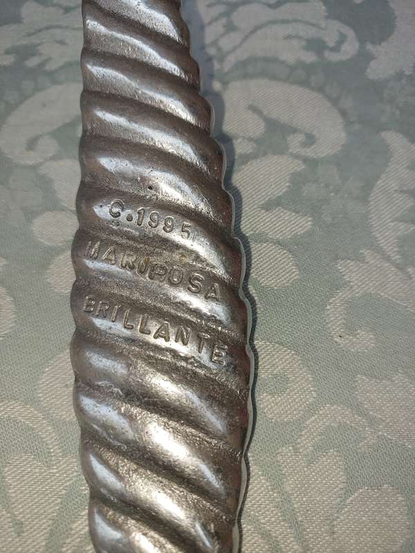 AN ART DECOR SET OF C1995 MARIPOSA BRILLIANTE ALLOY SALAD LADELS SOLD AS IS