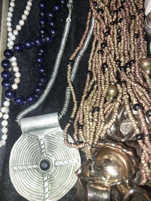 A COLLECTION OF COSTUME NECKLACES SOLD AS IS