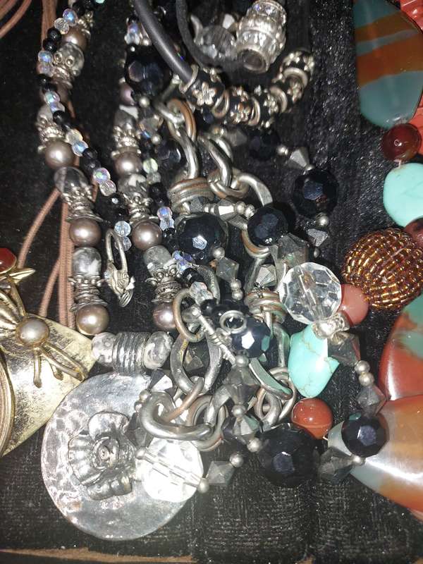 A quality vintage joblot costume necklaces