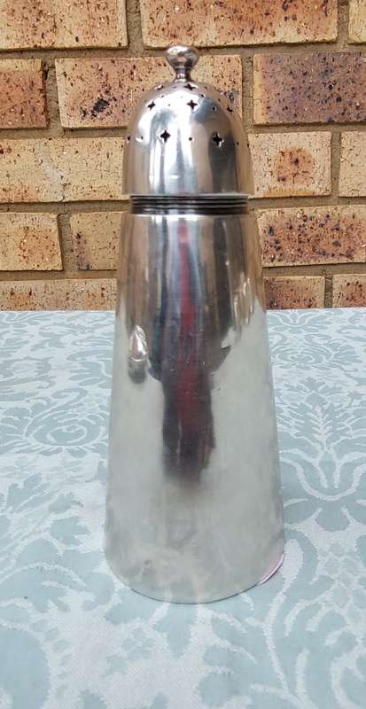 A VINTAGE SILVER PLATED SUGAR CASTER FROM THE SAR OLD STOCK SOLD AS IS