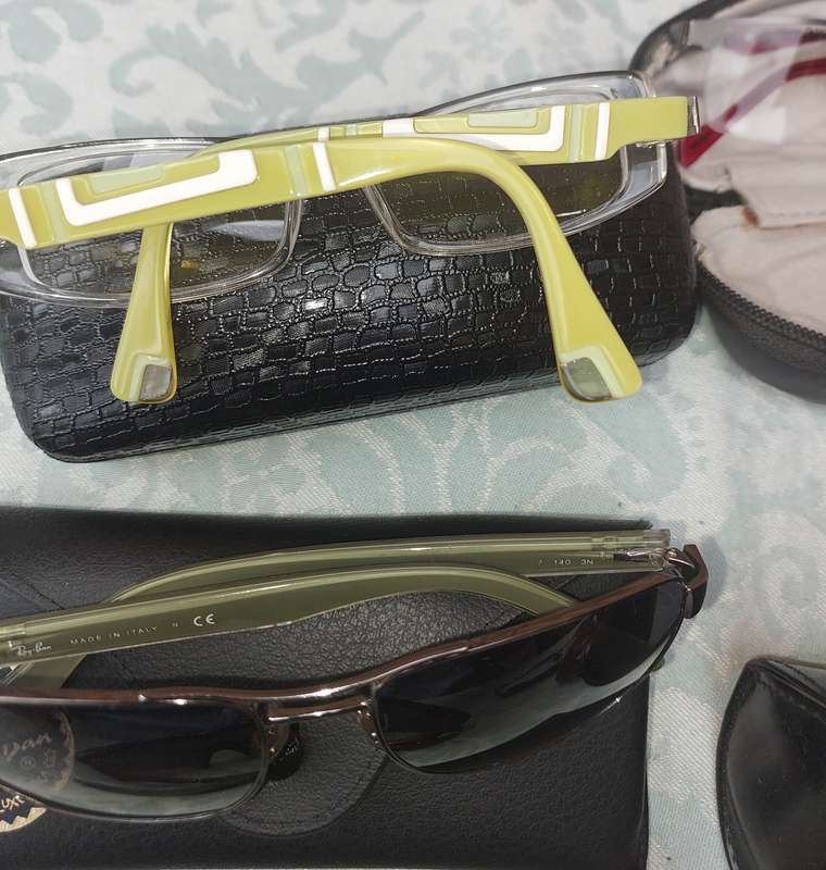 A JOBLOT COLLECTION SUNGLASSES AND FRAMES SOLD AS IS