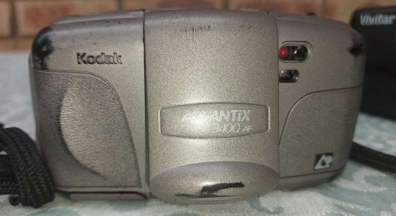 TWO VNTAGE CAMERAS SOLD AS IS NOT TESTED